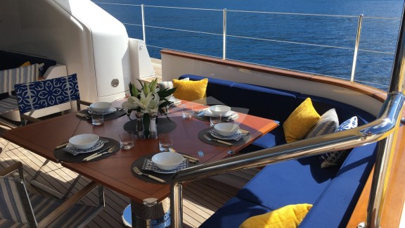 Aft Cockpit Dining (1 of 2 tables)