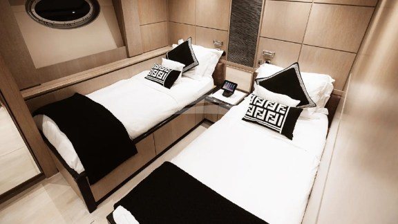 Image of AK ROYALTY yacht #11