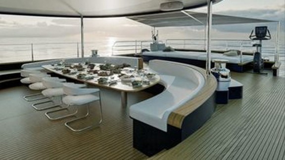 Deck Dining