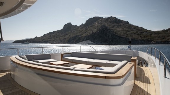 Image of LEXSEA yacht #22