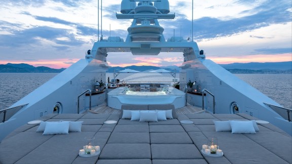 Image of TREEHOUSE yacht #22