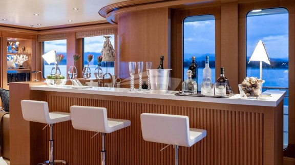 Image of TREEHOUSE yacht #15