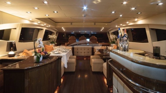 Bar area and stateroom