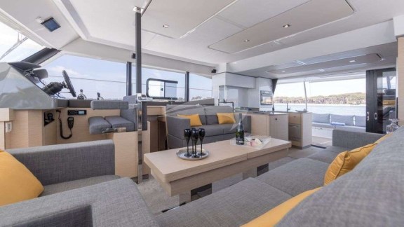 Image of UMBRELLA VICTORIA yacht #3