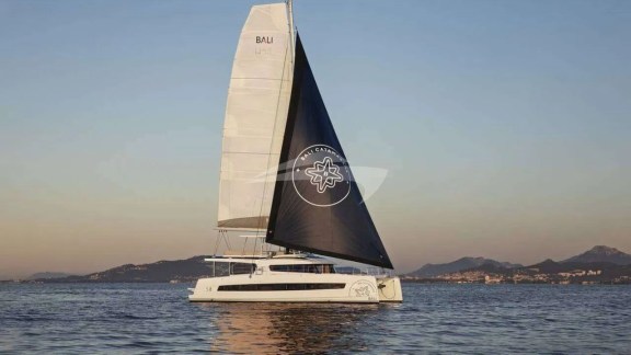 Image of BALI KAI (BALI 5.8) yacht #14