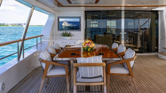 Image of ALLORA yacht #27