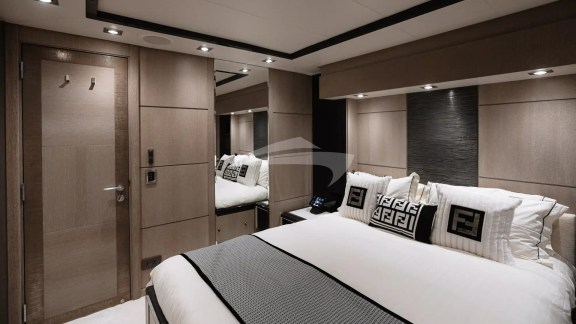 Image of AK ROYALTY yacht #10