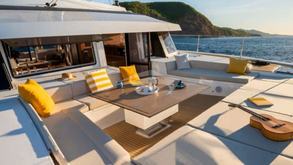 Image of ENDEAVOUR yacht #5