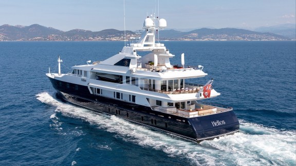 Image of TREEHOUSE yacht #30