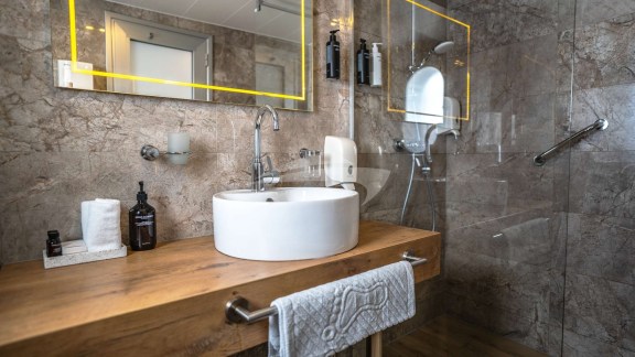 Twin/Double Cabin Bathroom