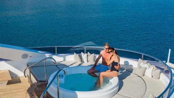 Jacuzzi on the sundeck