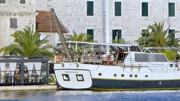 Image of NAUTILUS yacht #6
