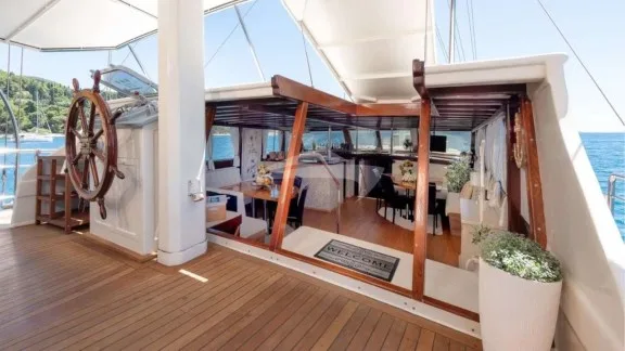 Image of NAUTILUS yacht #12