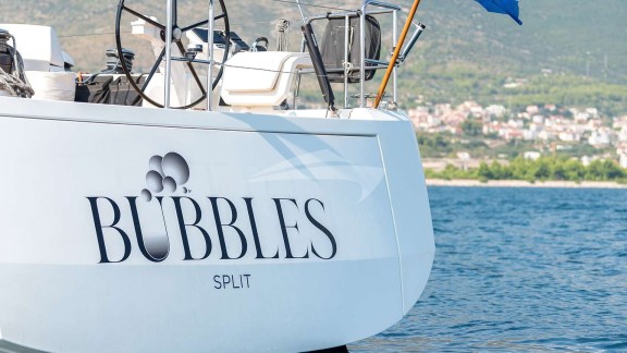 Image of BUBBLES yacht #19