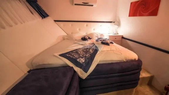 Guest Cabin