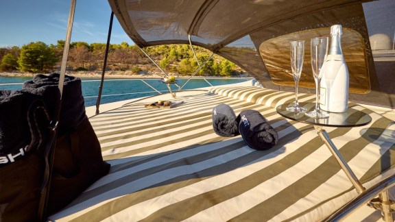 Image of GHOST yacht #2