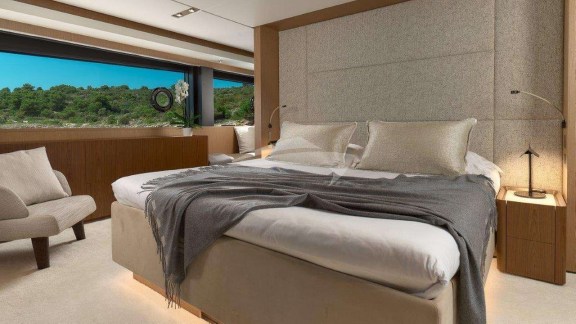 Image of KARMA yacht #6