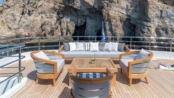 Deck Seating
