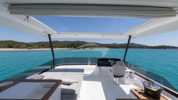 Image of UMBRELLA VICTORIA yacht #4