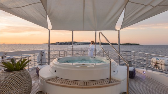 Image of TIAMAT yacht #14