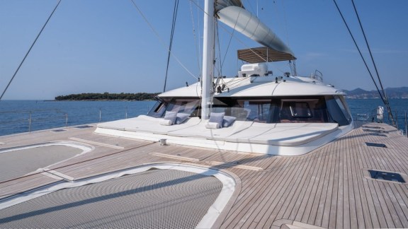 Image of SEAZEN II yacht #9