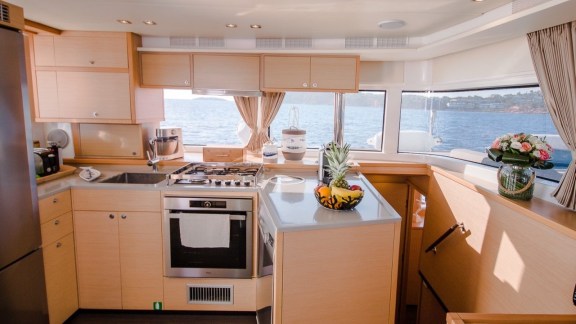 Image of LUCKY CLOVER yacht #12