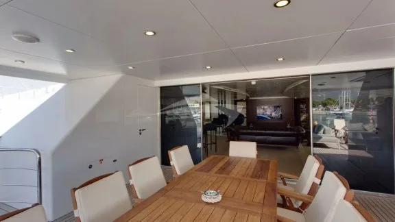 Deck Dining