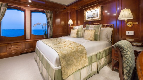 Image of KATHARINE yacht #29