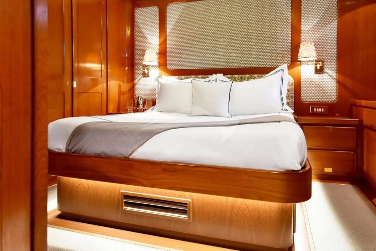 VIP Cabin