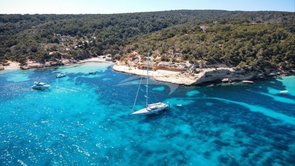 Image of ELTON yacht #3