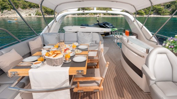 Image of CHAMPION yacht #11