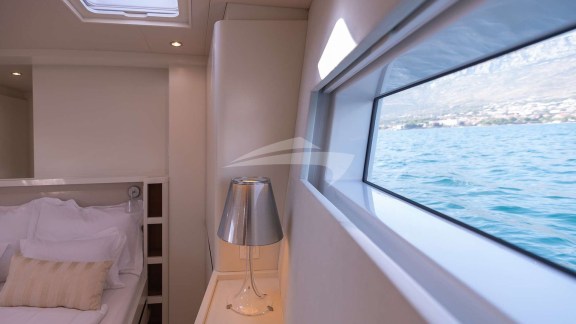 Image of BUBBLES yacht #17