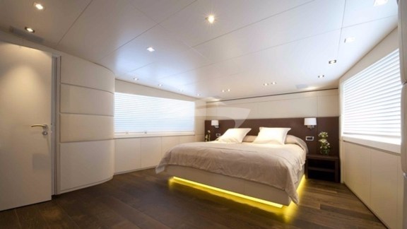 Image of PALM B yacht #3