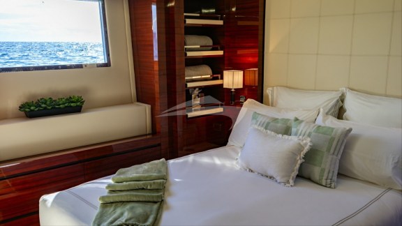 Image of ALLORA yacht #20