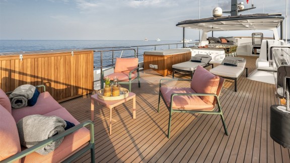 Deck Seating