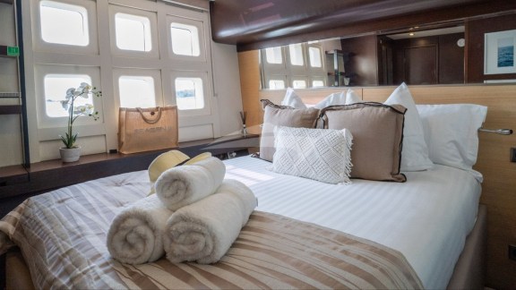 Image of SEAZEN II yacht #21