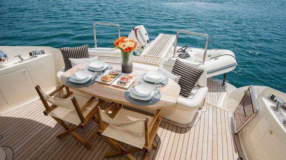 Deck Dining