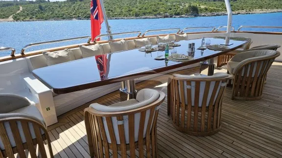 Maindeck Aft Dining