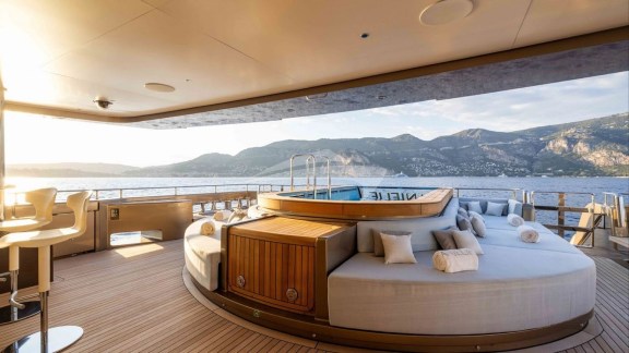 Image of ANJELIF yacht #30