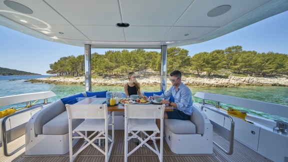 Image of VIVA yacht #8