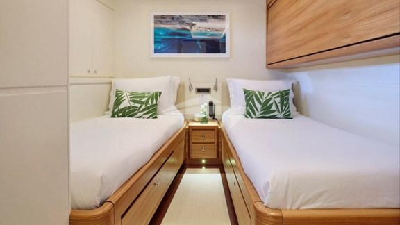 Twin Cabin with Pullman