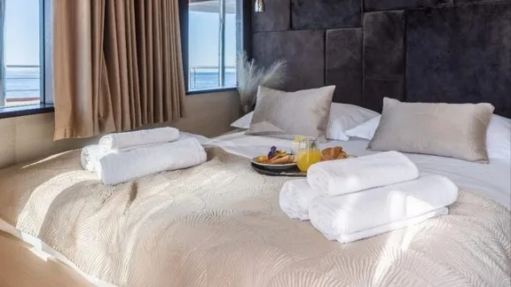 Guest Cabin
