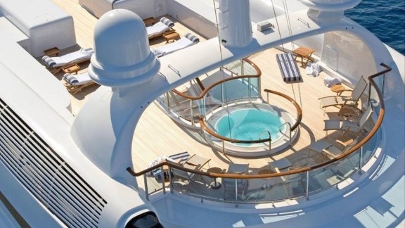 Deck Jacuzzi