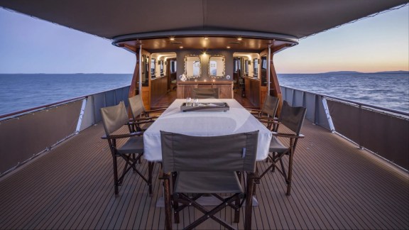 Image of LA FENICE yacht #5