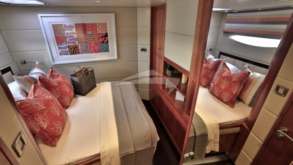 Image of WORLD'S END yacht #21