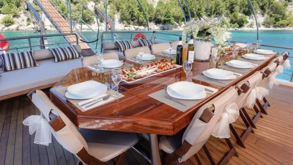 Image of NAUTILUS yacht #10