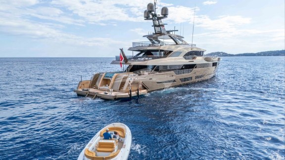 Image of ANJELIF yacht #10