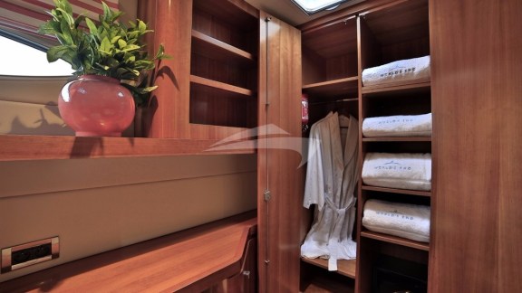 Image of WORLD'S END yacht #20