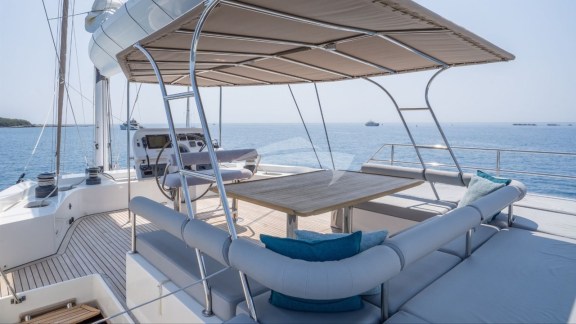 Image of SEAZEN II yacht #6