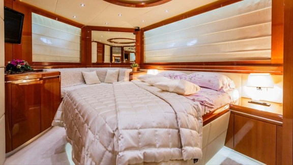 VIP Cabin